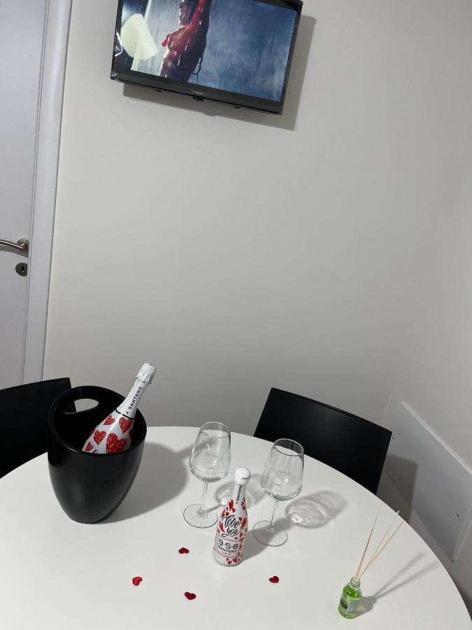 B&B Due Su Due Holiday Vietri Bagian luar foto