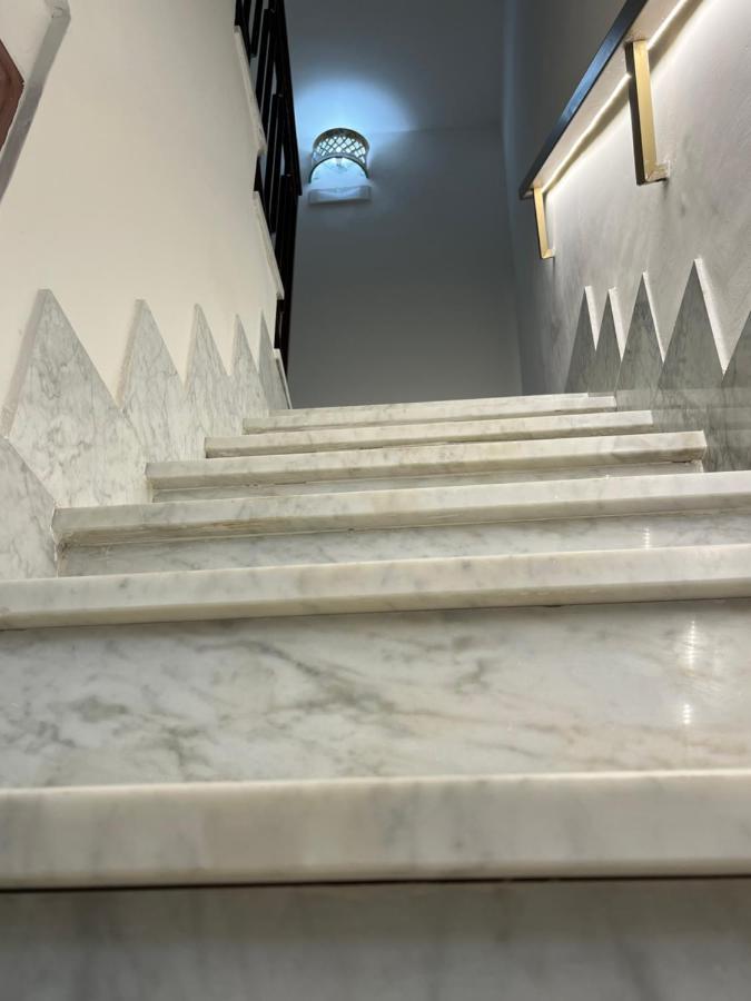 B&B Due Su Due Holiday Vietri Bagian luar foto