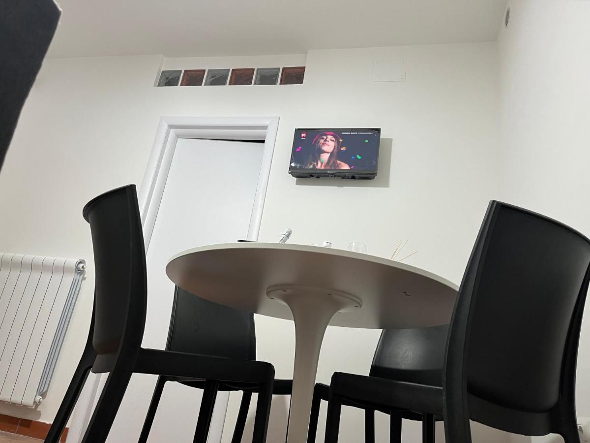 B&B Due Su Due Holiday Vietri Bagian luar foto