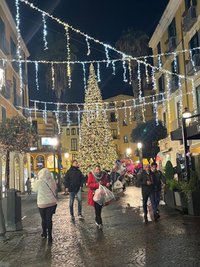 B&B Due Su Due Holiday Vietri Bagian luar foto