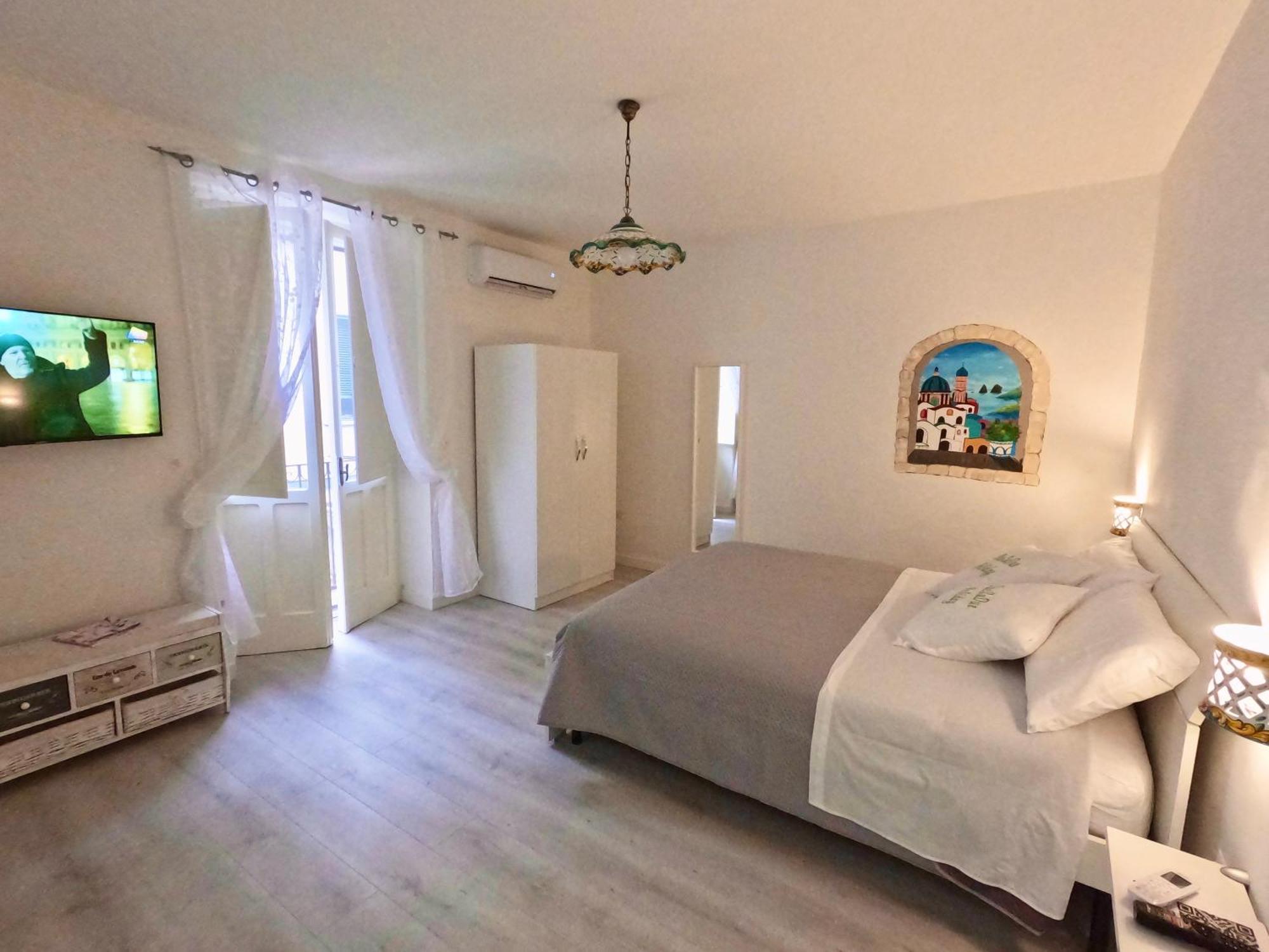 B&B Due Su Due Holiday Vietri Bagian luar foto